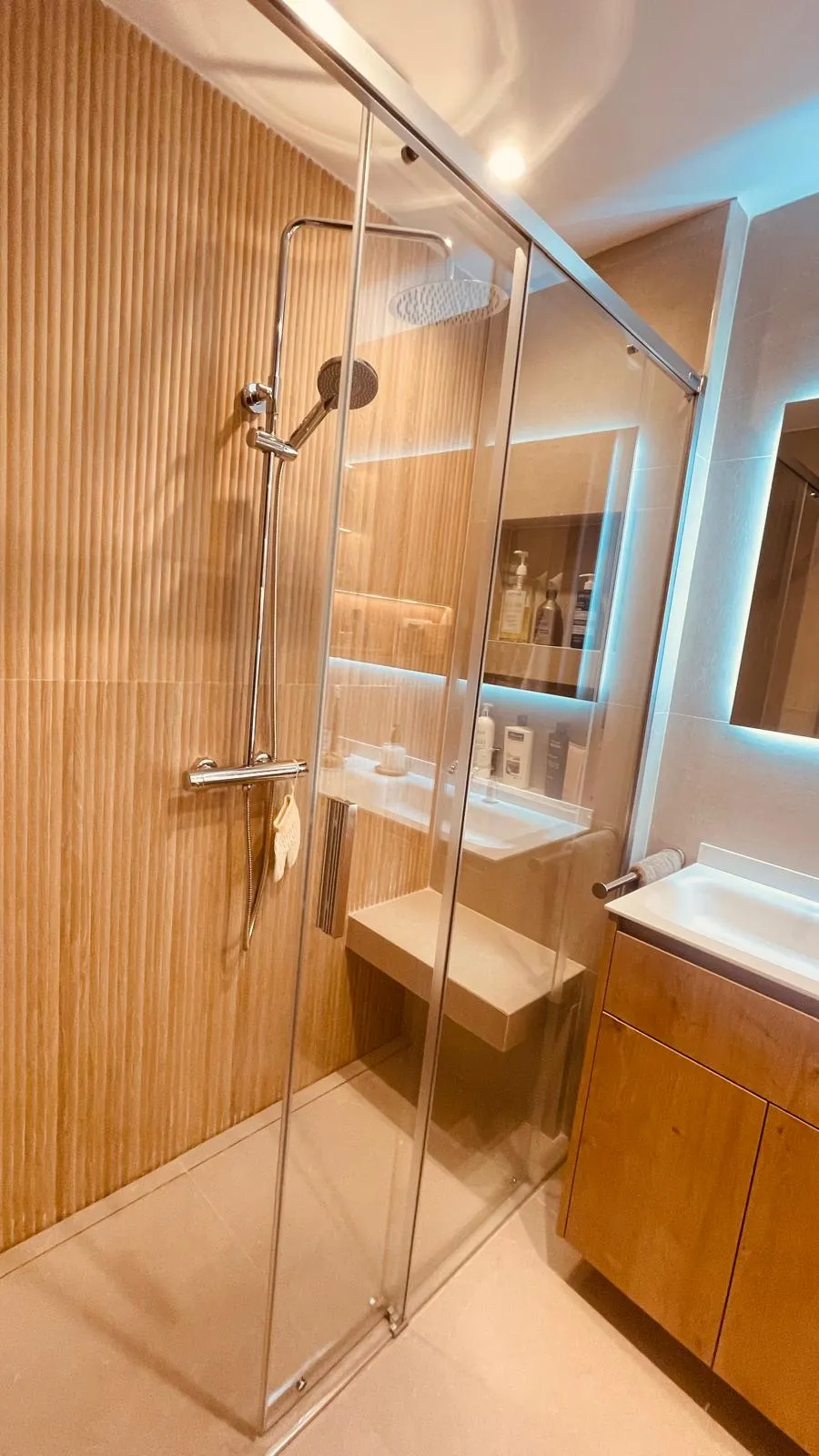 WhatsApp Image 2025-03-23 at 14.23.06